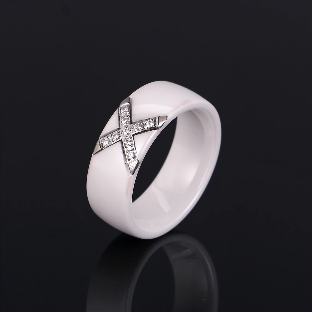 Женское кольцо из нержавеющей стали гладкое керамическое с крестиком 8 мм |