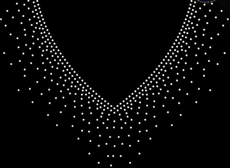 2pc/lot Neckline patch designs iron on transfer hot fix rhinestone transfer motifs iron on applique patches
2pc/lot Neckline patch designs iron on transfer hot fix rhinestone transfer motifs iron on applique patches