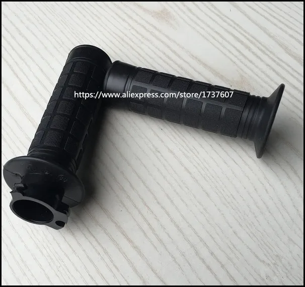 Vintage motorcycle 7/8 '22 mm cg.AX100.70 Motorcycle handlebar grip handle bar Motorbike handlebar grips/Motorcycle accessories
Vintage motorcycle 7/8 '22 mm cg.AX100.70 Motorcycle handlebar grip handle bar Motorbike handlebar grips/Motorcycle accessories