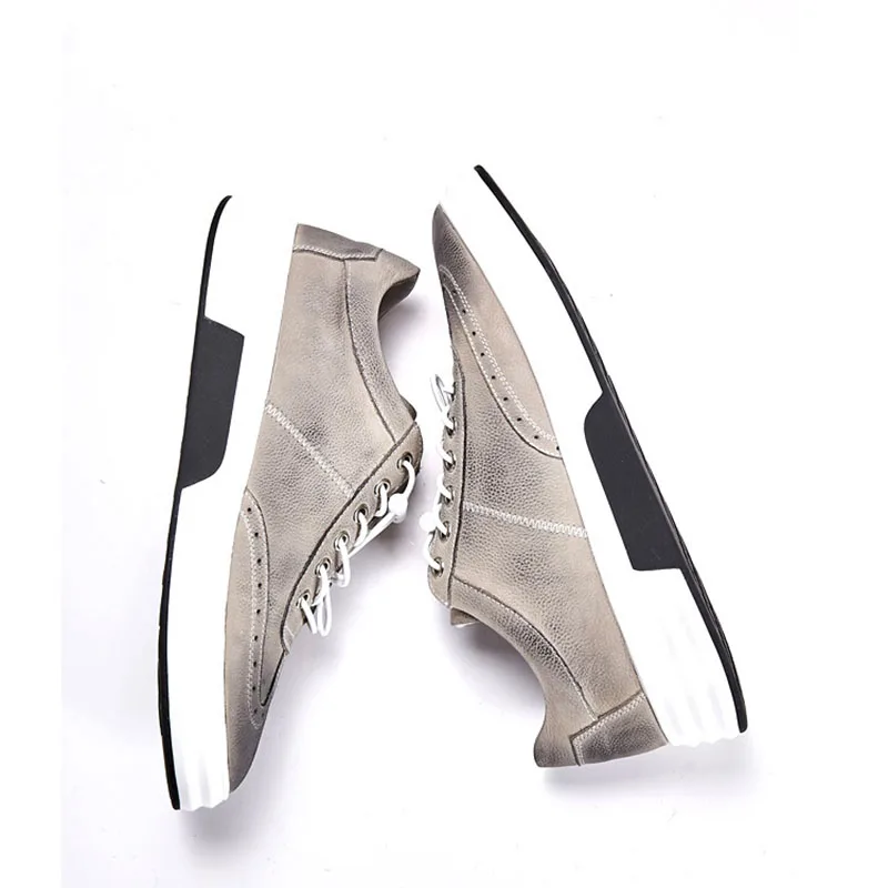 spring summer Bullock carved men's shoes British fashion casual shoes men designer shoes men high quality all-match cowhide
spring summer Bullock carved men's shoes British fashion casual shoes men designer shoes men high quality all-match cowhide