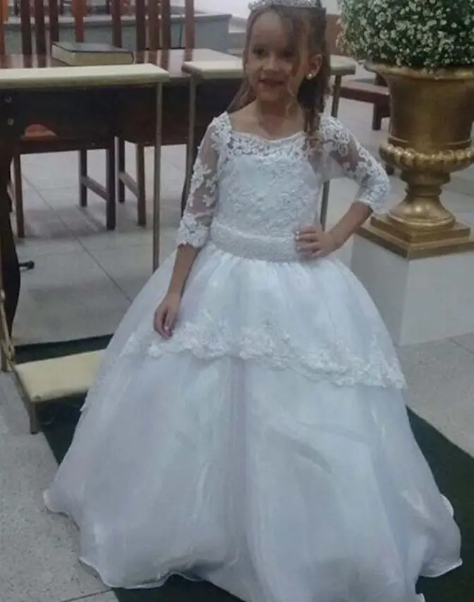 Three Quarter Sleeve White Flower Girls Dresses Scoop A-Line Appliques Beaded Back Bow Charming Wedding Party Dress for Kids
Three Quarter Sleeve White Flower Girls Dresses Scoop A-Line Appliques Beaded Back Bow Charming Wedding Party Dress for Kids
