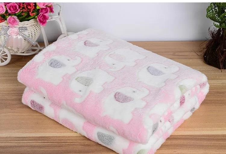 New dogs Cats Blanket Rabbit Travel Throw Blanket Manta Fleece Bedding on Sofa/Bed Portable Plaids Bedspread TV Blanket
New dogs Cats Blanket Rabbit Travel Throw Blanket Manta Fleece Bedding on Sofa/Bed Portable Plaids Bedspread TV Blanket