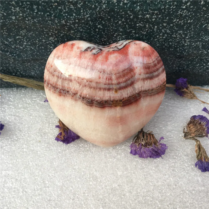 Love energy stone large size natural red lines stone heart healing crystals mineral heart for wedding&home decoration wholesale
Love energy stone large size natural red lines stone heart healing crystals mineral heart for wedding&home decoration wholesale