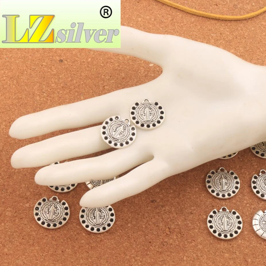 Diamante-set Dots Saint St Benedict of Nursia Patron Against Evil Medal Beads 19.5x19.5MM 100PCS zinc alloy Pendants L1832
Diamante-set Dots Saint St Benedict of Nursia Patron Against Evil Medal Beads 19.5x19.5MM 100PCS zinc alloy Pendants L1832
