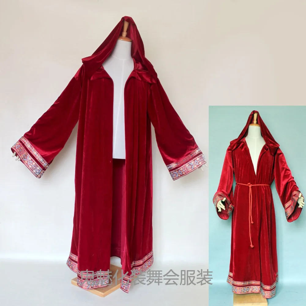 Женское красное бархатное платье с длинными рукавами в стиле Викторианского вампира; красная накидка с капюшоном
Женское красное бархатное платье с длинными рукавами в стиле Викторианского вампира; красная накидка с капюшоном