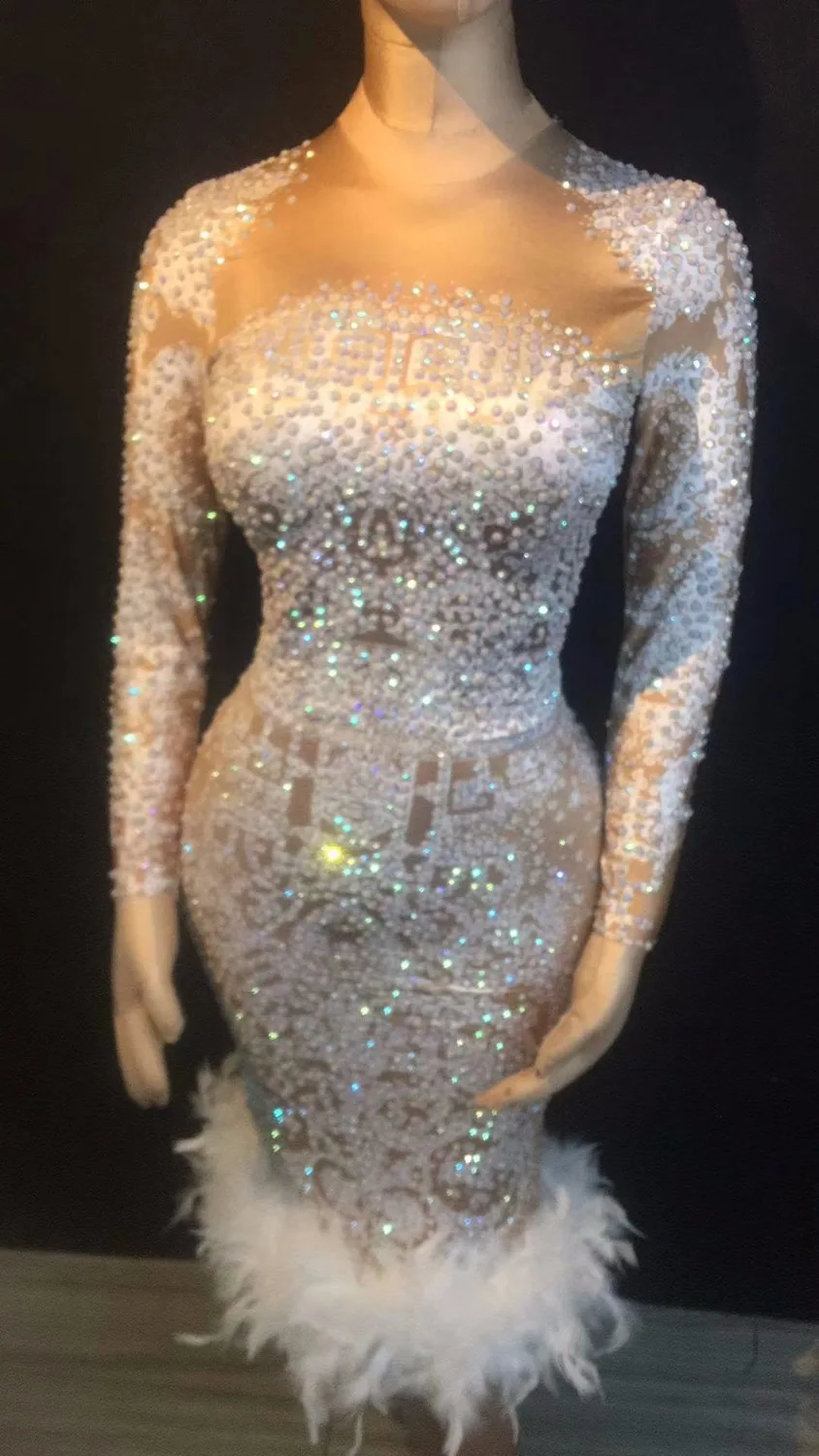 Sparkly AB stones Feather Dress Stretch Sexy Nightclub Bar Dance Wear Evening Celebrate Dress Costume Prom Birthday Dresses
Sparkly AB stones Feather Dress Stretch Sexy Nightclub Bar Dance Wear Evening Celebrate Dress Costume Prom Birthday Dresses