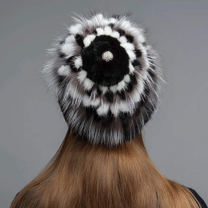 Gours Fur Hats for Women Luxury Black Real Mink Fur Caps Warm In The Winter Female Fashion Fox Fur Floral New Arrival GLH027
Gours Fur Hats for Women Luxury Black Real Mink Fur Caps Warm In The Winter Female Fashion Fox Fur Floral New Arrival GLH027