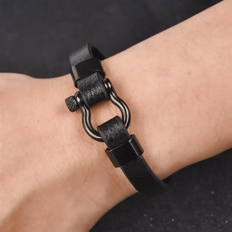 Jiayiqi Punk Men Jewelry Stainless Steel Bracelet Black Genuine Leather Bracelet & Bangles Black Horseshoe Buckle Vintage Gift
Jiayiqi Punk Men Jewelry Stainless Steel Bracelet Black Genuine Leather Bracelet & Bangles Black Horseshoe Buckle Vintage Gift
