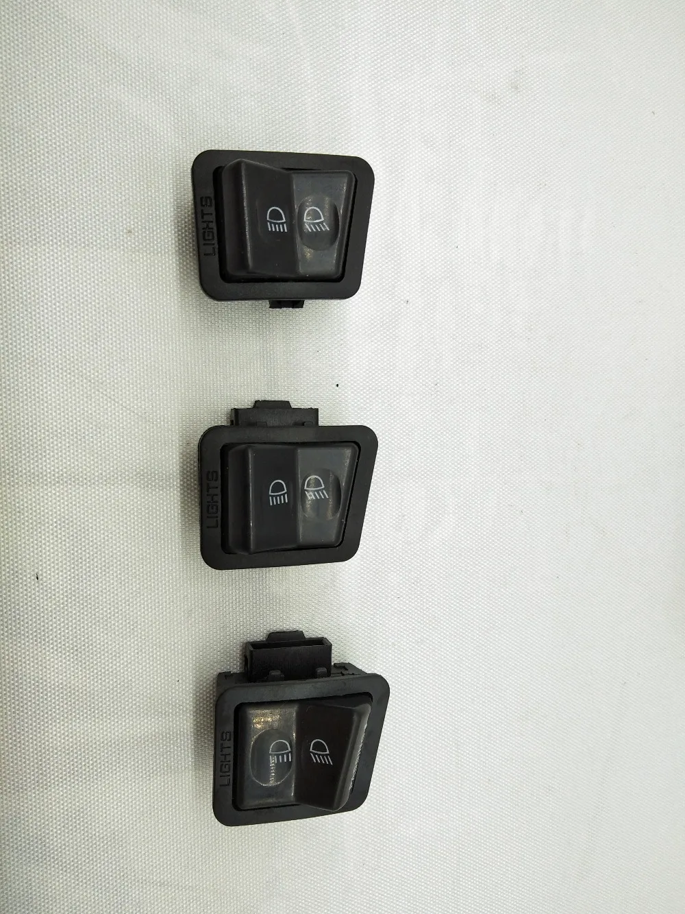 A91 Motorcycle Switch Button Dimmer Buttons Assembly 4 Pin Motorcycle Electric Vehicle Battery Switch Lamp Electric motorcycle
A91 Motorcycle Switch Button Dimmer Buttons Assembly 4 Pin Motorcycle Electric Vehicle Battery Switch Lamp Electric motorcycle