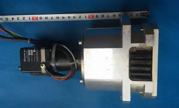 Servo motor MC401NS302KSN31/W-X00429 , Used one , 90% appearance new , 3 months warranty , fastly shipping
Servo motor MC401NS302KSN31/W-X00429 , Used one , 90% appearance new , 3 months warranty , fastly shipping