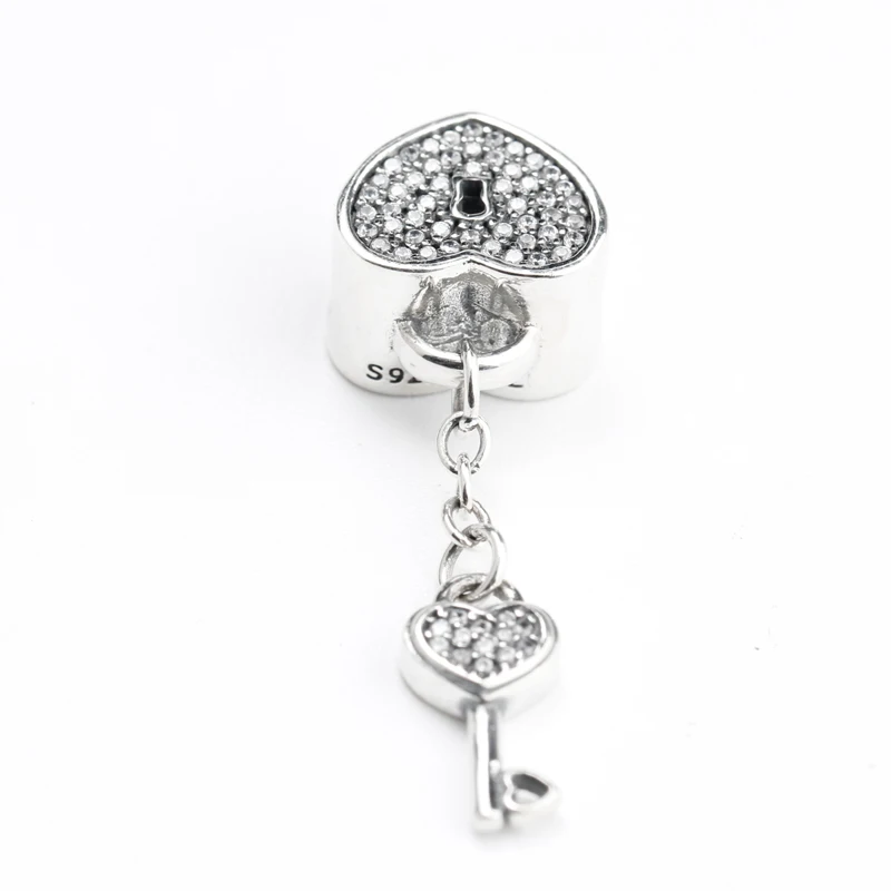 Real 925 Sterling Silver Lock Charms Key To My Heart With CZ Pendant Beads Fit Pandora DIY Bracelet
Real 925 Sterling Silver Lock Charms Key To My Heart With CZ Pendant Beads Fit Pandora DIY Bracelet