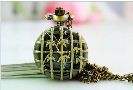 Hot sale Vintage bronze bamboo Hollow out jewelry steampunk Pocket watches necklace 10 pcs/lot
Hot sale Vintage bronze bamboo Hollow out jewelry steampunk Pocket watches necklace 10 pcs/lot