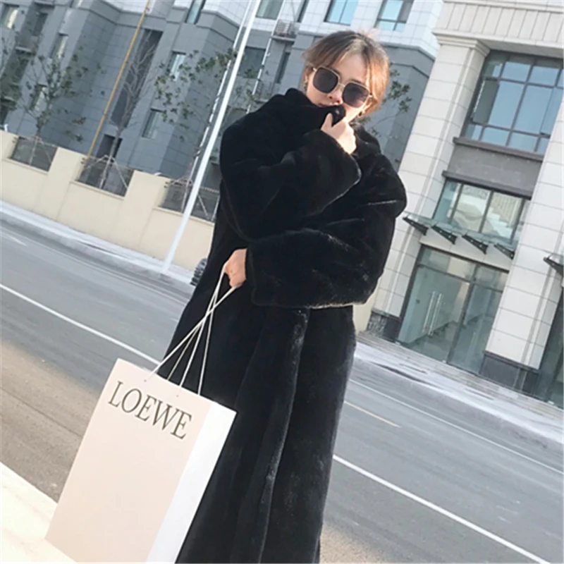 Fur Coat Female 2019 Winter Fashion New Thick Water Velvet Long Hooded Long-Sleeved Coat Loose Imitation Fur Coat H0038
Fur Coat Female 2019 Winter Fashion New Thick Water Velvet Long Hooded Long-Sleeved Coat Loose Imitation Fur Coat H0038