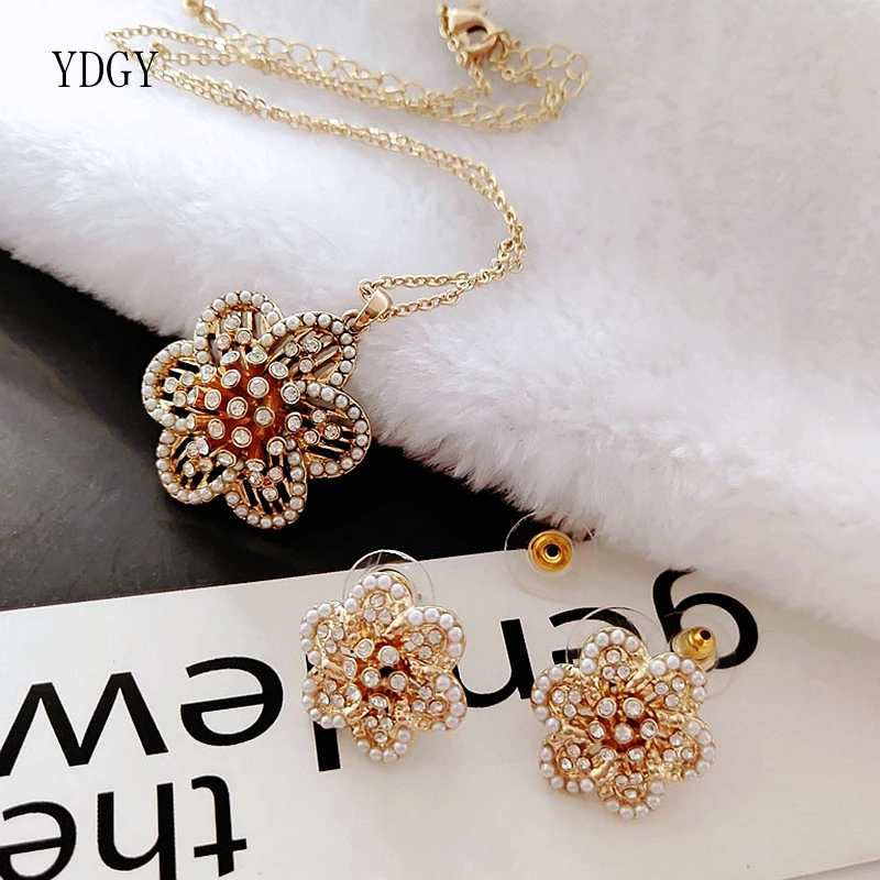 YDGY Fashion Pearl Flower Clavicle Chain Simple Temperament Girl Style Ear Nail Ear Jewelry
YDGY Fashion Pearl Flower Clavicle Chain Simple Temperament Girl Style Ear Nail Ear Jewelry