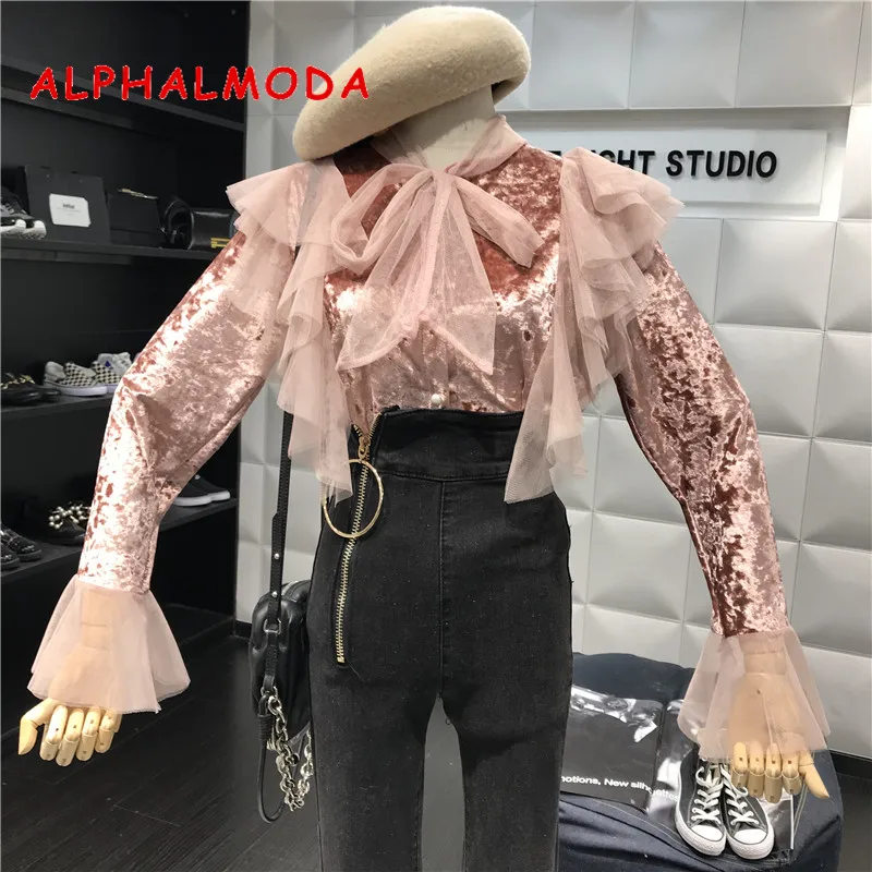 ALPHALMODA 2018 Fall Gauze Bow Tie Women Vintage Velvet Blouses Slim Fit Ruffled Trim Female Fashion Bottom Velvet Shirt
ALPHALMODA 2018 Fall Gauze Bow Tie Women Vintage Velvet Blouses Slim Fit Ruffled Trim Female Fashion Bottom Velvet Shirt
