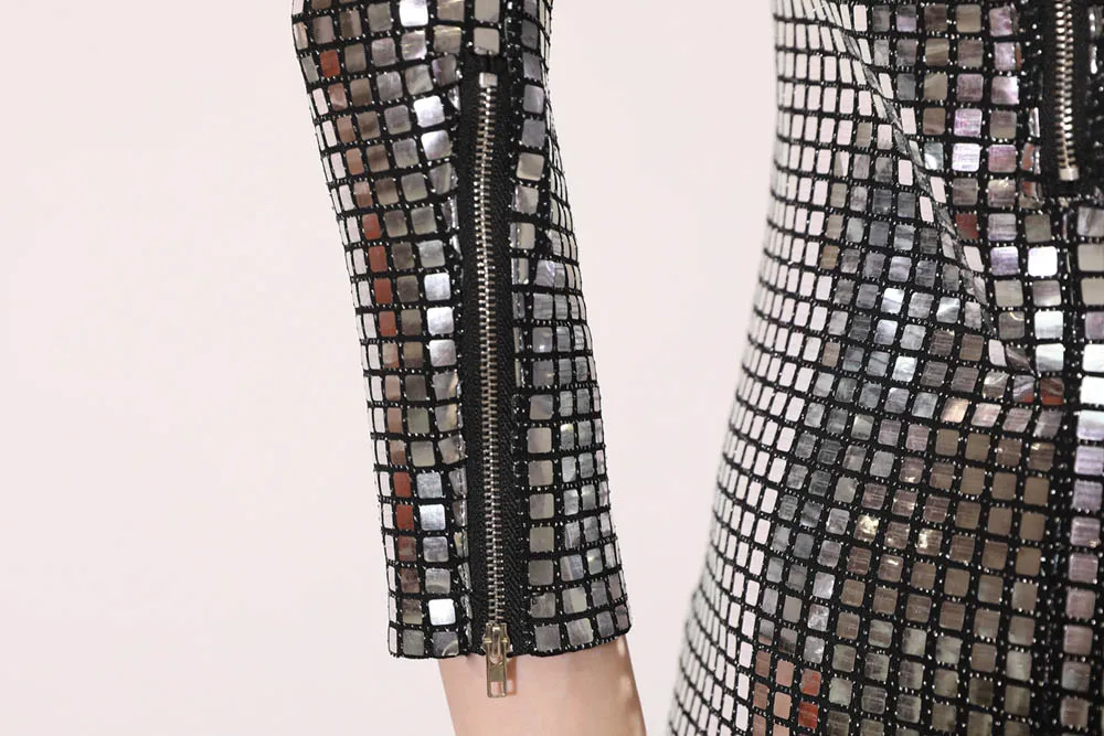 Hot Celebrity Sequins Dress Sexy Glitter Sheath Taylor Evening Party Dress Long Sleeves Metallic Formal Dress eDressU HZ-6337
Hot Celebrity Sequins Dress Sexy Glitter Sheath Taylor Evening Party Dress Long Sleeves Metallic Formal Dress eDressU HZ-6337