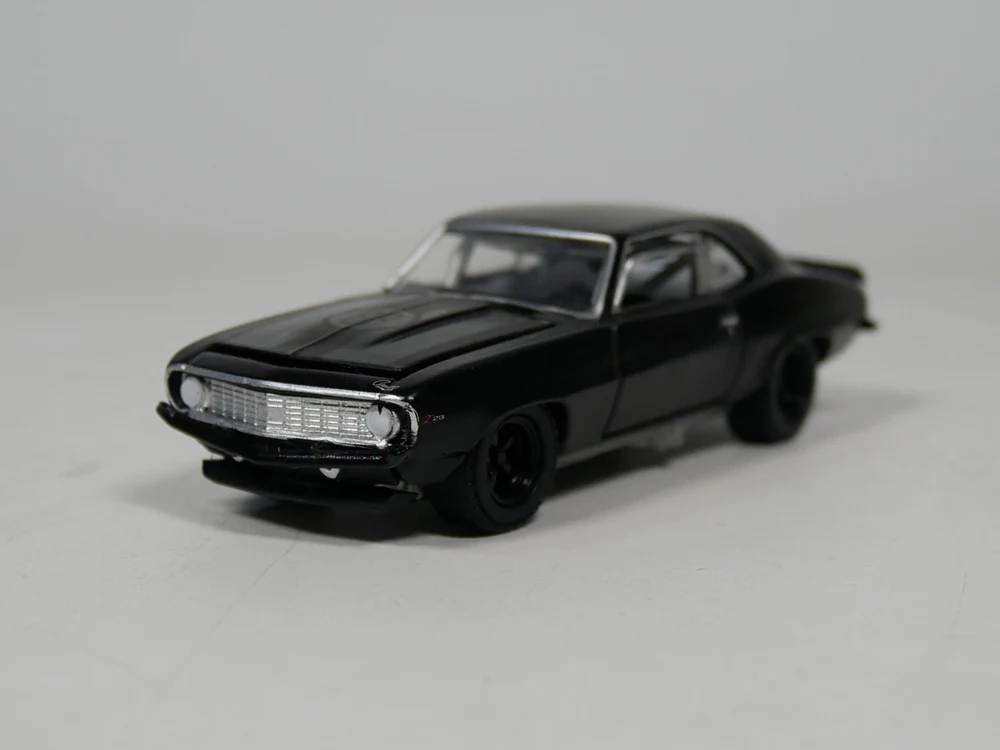 Автомобили GreenLight 1:64 1969 Chevrolet Camaro Z/28 бутик из сплава игрушки для детей оптом |