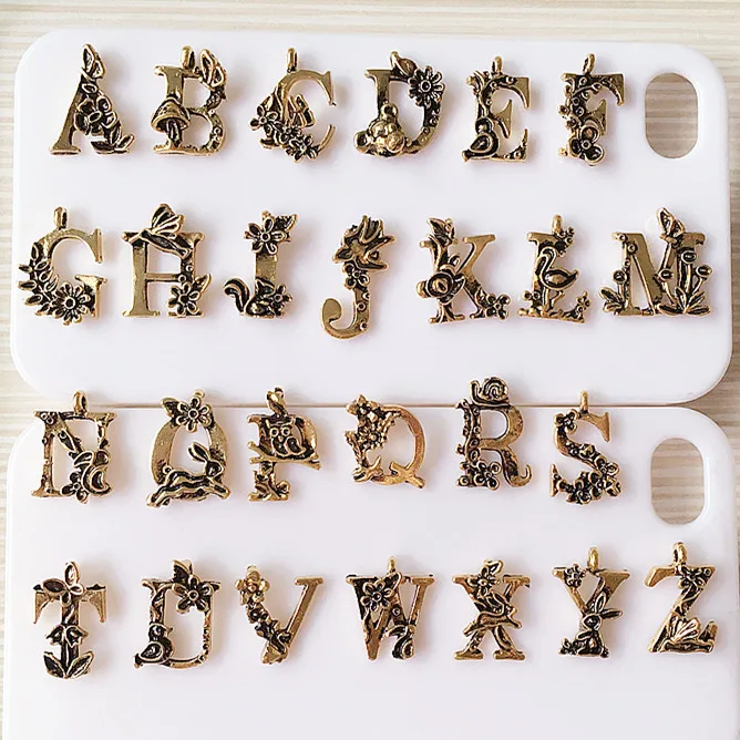 130pcs/lot 26 Letters Enamel Alloy Alphabet A-Z Letter Tag Charms For Jewelry Pendant Making Wholesale 18*13mm
130pcs/lot 26 Letters Enamel Alloy Alphabet A-Z Letter Tag Charms For Jewelry Pendant Making Wholesale 18*13mm