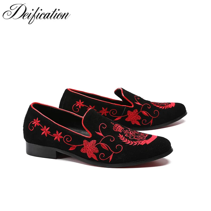 Deification Mocassin homme Red Flower Embroidered Mens flats Loafers Velvet Slippers Comfortable Leather Shoes Men Wedding Shoes
Deification Mocassin homme Red Flower Embroidered Mens flats Loafers Velvet Slippers Comfortable Leather Shoes Men Wedding Shoes