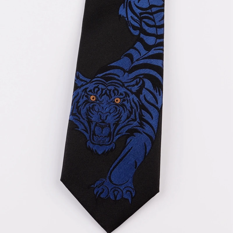 Men Italy design high quality neckties gentleman black embroidery tiger business neck ties sir Orient China dragon 7cm ties
Men Italy design high quality neckties gentleman black embroidery tiger business neck ties sir Orient China dragon 7cm ties