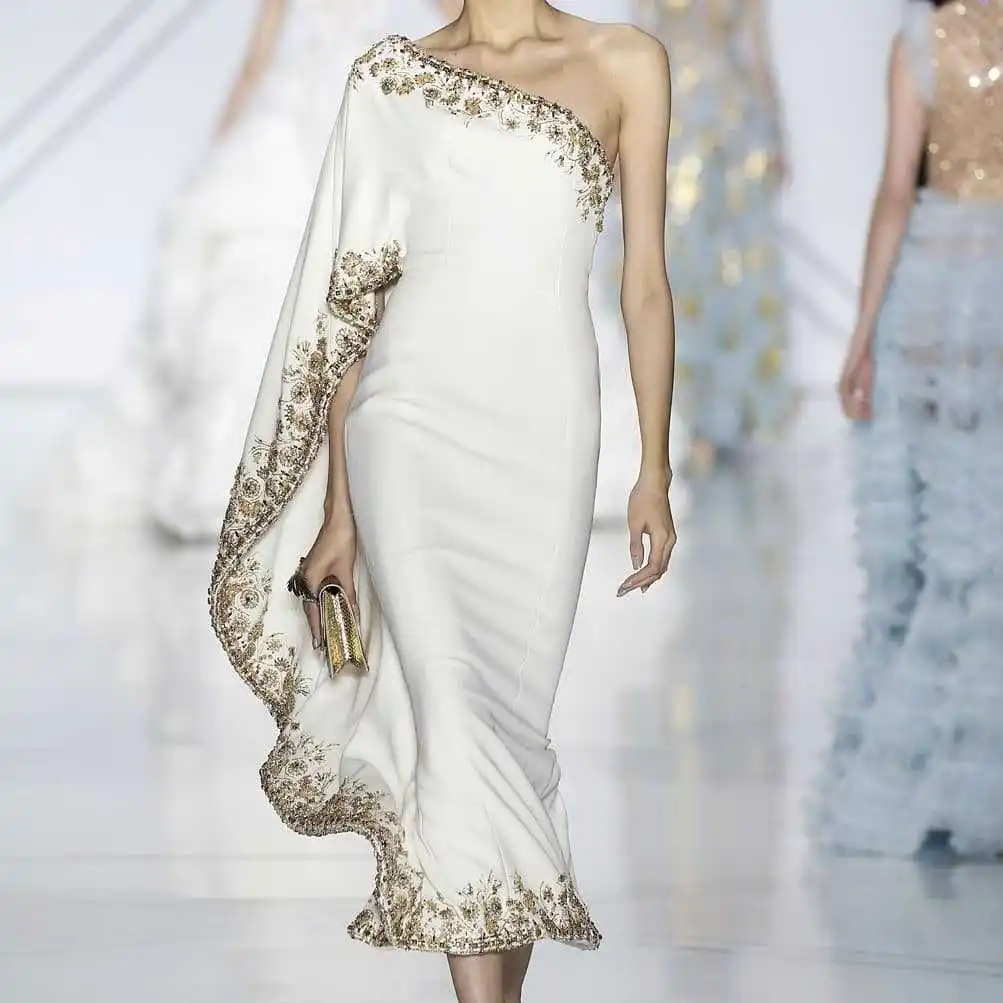 2022 Summer Maxi Women Asymmetrical Print One-shoulder White Vestidos Sweatshirts Mature Women Elegant Party Robe Femme
2022 Summer Maxi Women Asymmetrical Print One-shoulder White Vestidos Sweatshirts Mature Women Elegant Party Robe Femme