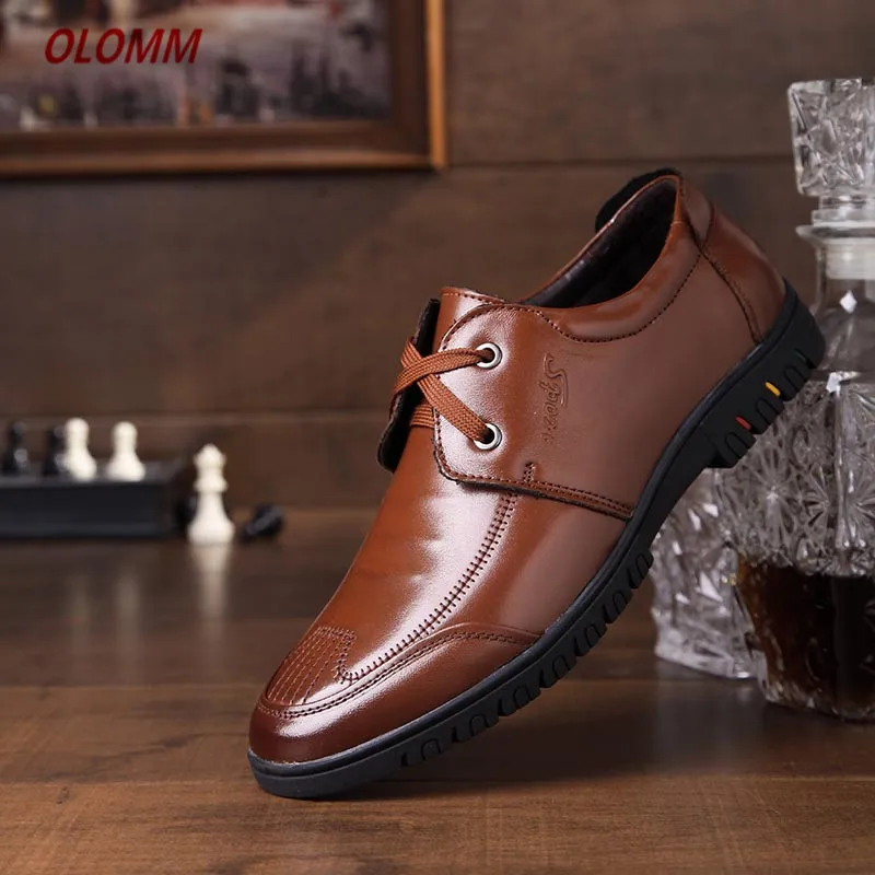 2020 Business Wedding leather shoes mature men Fashion father dress shoes comfortable flat shoes Men's casual shoes
2020 Business Wedding leather shoes mature men Fashion father dress shoes comfortable flat shoes Men's casual shoes