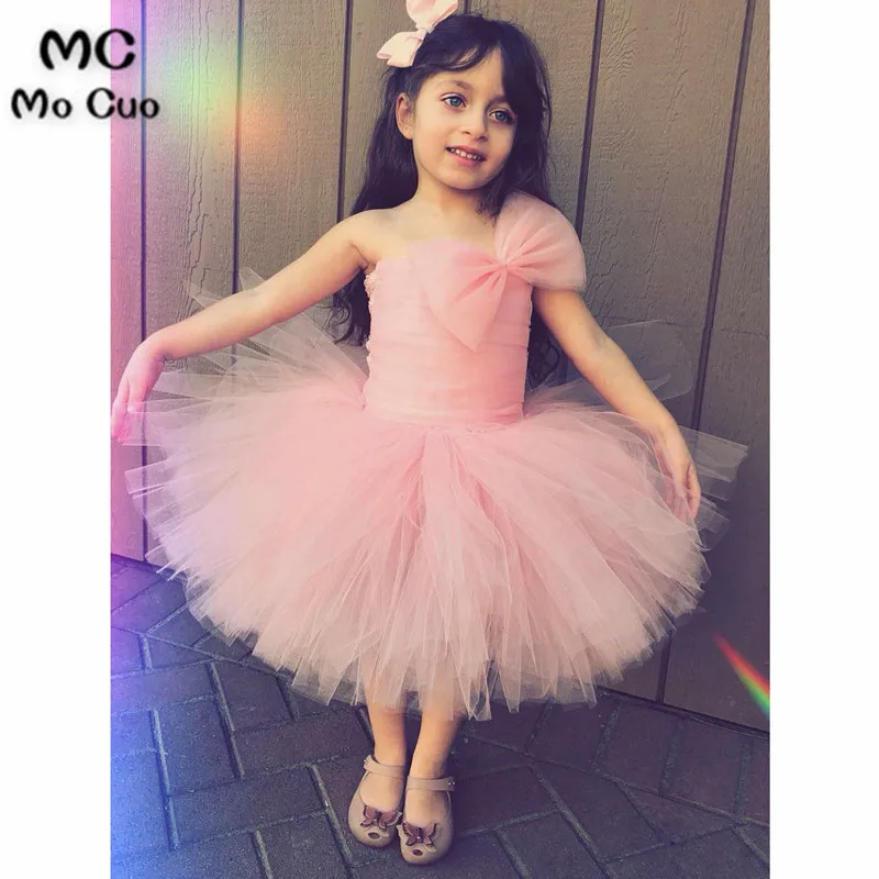 Mocuo 2019 Ball Gown Strapless Baby Flower Girl Dress Bow Kids Evening Gowns Tulle Girl Prom Dresses Pageant Dresses
Mocuo 2019 Ball Gown Strapless Baby Flower Girl Dress Bow Kids Evening Gowns Tulle Girl Prom Dresses Pageant Dresses