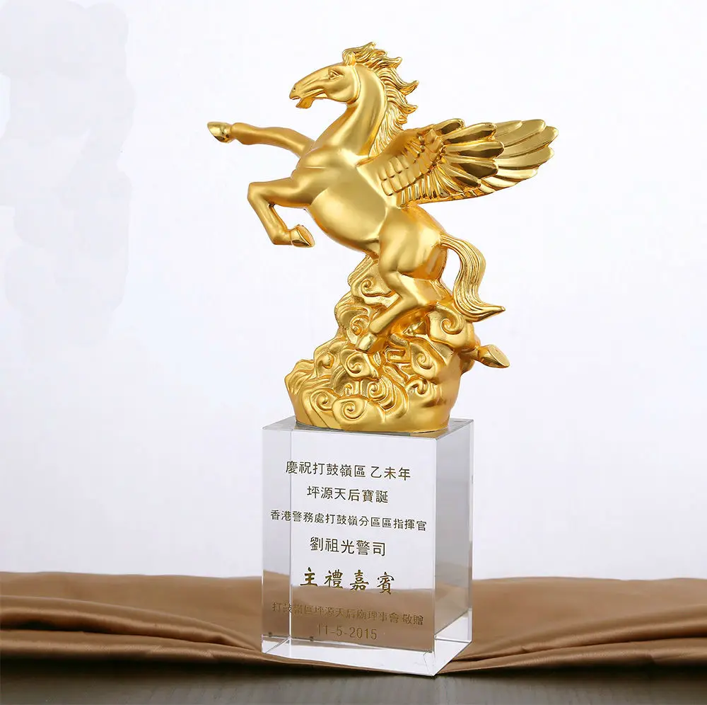 High quality!Horse To Success Crystal Trophy Top Metal Horse Resin Trophy New Year Gift Souvenir,Free shipping!
High quality!Horse To Success Crystal Trophy Top Metal Horse Resin Trophy New Year Gift Souvenir,Free shipping!