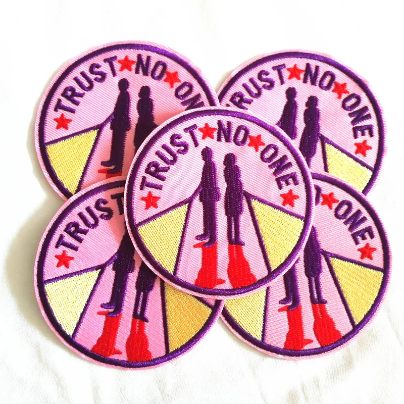 5PCS/ Round parches Embroidered Iron on Patches for Clothing DIY Stripes Stickers boy and girl Badges
5PCS/ Round parches Embroidered Iron on Patches for Clothing DIY Stripes Stickers boy and girl Badges