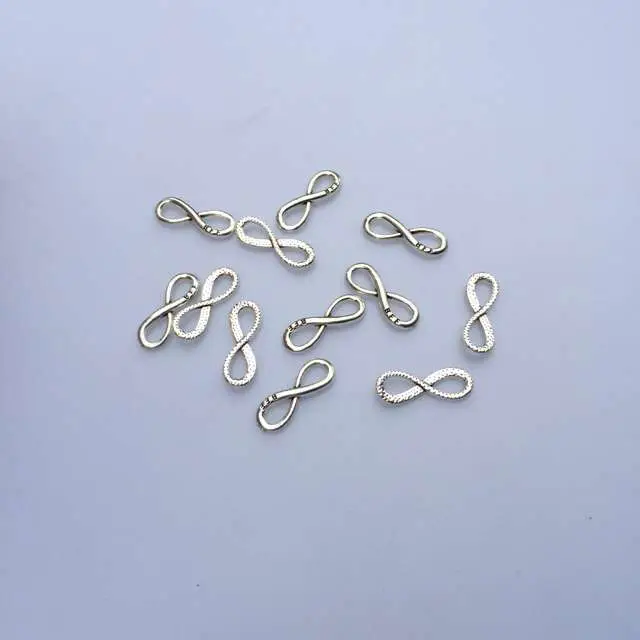 RYQY24.5*8.7MM BFF eight infinity connector charm, DIY Bracelet decorated with jewelry materials infinity charm, infinity pendan
RYQY24.5*8.7MM BFF eight infinity connector charm, DIY Bracelet decorated with jewelry materials infinity charm, infinity pendan