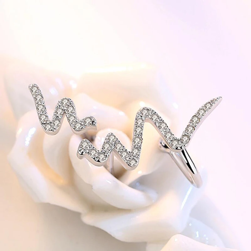 KOFSAC Popular 925 Silver Earrings For Women Jewelry Shiny Zircon Serpentine Asymmetry Earring Female Holiday Party Accessories
KOFSAC Popular 925 Silver Earrings For Women Jewelry Shiny Zircon Serpentine Asymmetry Earring Female Holiday Party Accessories