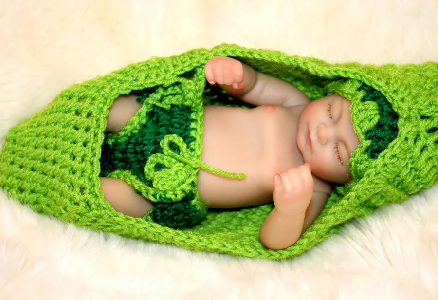 28 cm Vinyl Doll Lifelike Realistic Baby Girl Dolls 10 inch Soft Full Body Silicone Reborn Doll Infant Doll For kits Toys Gift
28 cm Vinyl Doll Lifelike Realistic Baby Girl Dolls 10 inch Soft Full Body Silicone Reborn Doll Infant Doll For kits Toys Gift