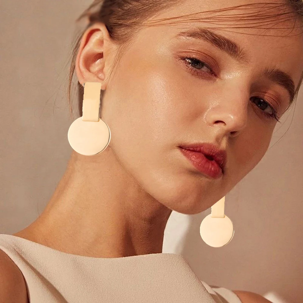 IPARAM New Fashion Geometric Square Round Coin Earrings For Women Fashion Punk Gold Indian Long Drop Earrings Jewelry Brincos
IPARAM New Fashion Geometric Square Round Coin Earrings For Women Fashion Punk Gold Indian Long Drop Earrings Jewelry Brincos