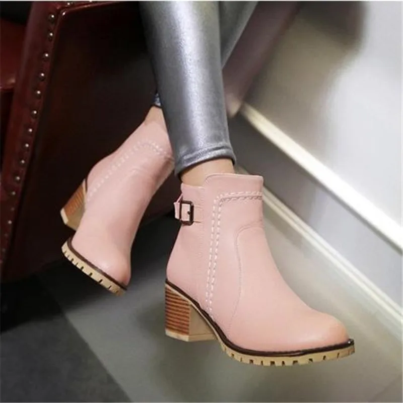 Short boots size new fashion and European style retro Strappy high-heeled shoes platform 2016 female 34-43
Short boots size new fashion and European style retro Strappy high-heeled shoes platform 2016 female 34-43