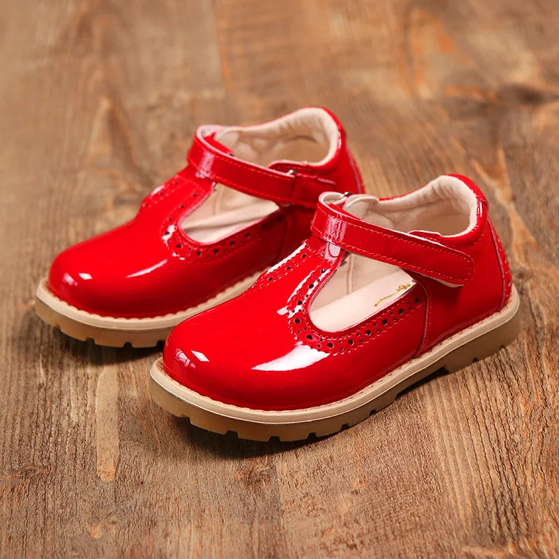 2018 New Girls Solid Patent PU Leather Shoes, Girls Princess Student shoes with thick soft bottom, Pink, Red, Black, size 21-30
2018 New Girls Solid Patent PU Leather Shoes, Girls Princess Student shoes with thick soft bottom, Pink, Red, Black, size 21-30