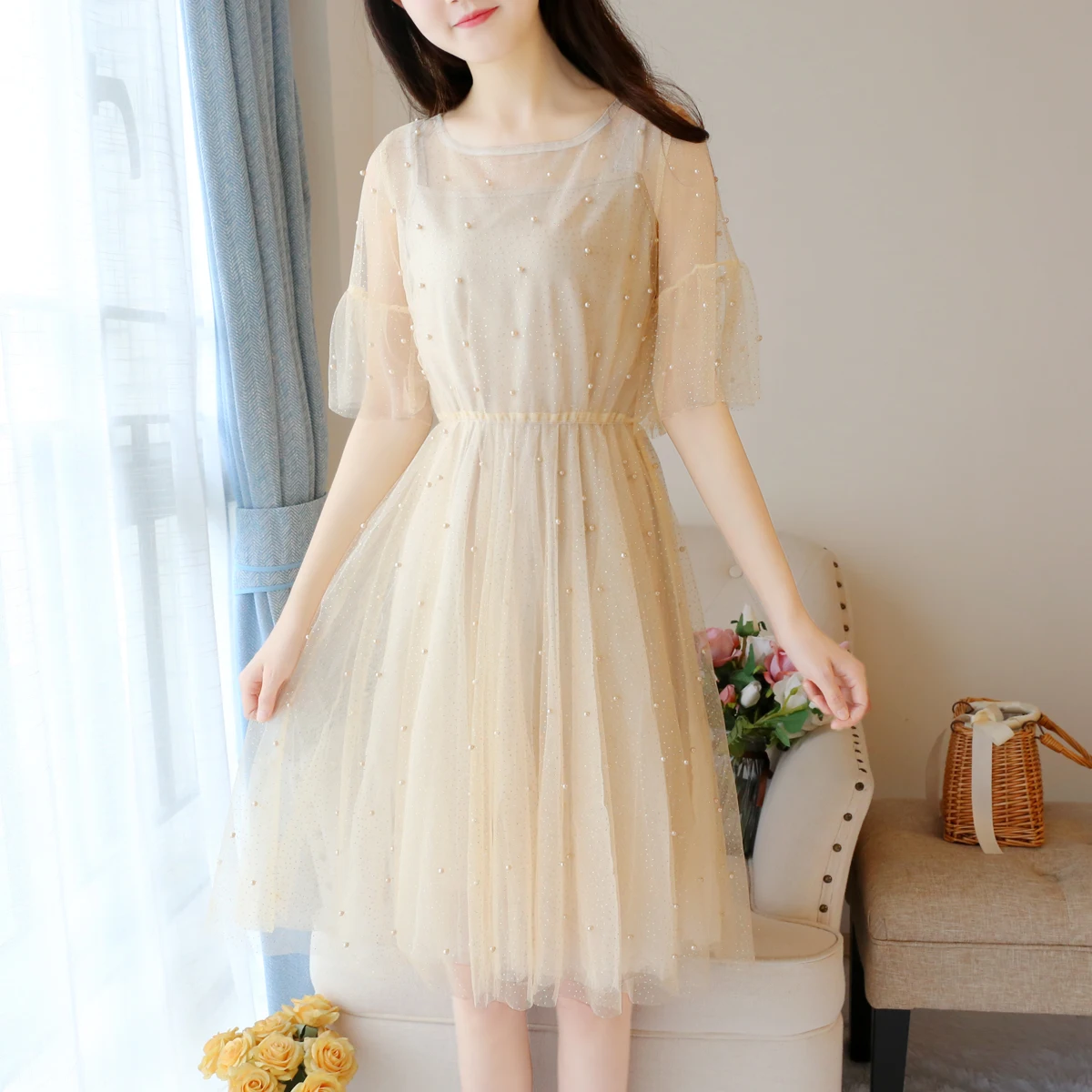 Fairy Dress Sweet Mesh Streetwear Two-piece Summer Lady Korean Heavy Industry Beaded Sexy Off Shoulder Short Sleeve Dress
Fairy Dress Sweet Mesh Streetwear Two-piece Summer Lady Korean Heavy Industry Beaded Sexy Off Shoulder Short Sleeve Dress