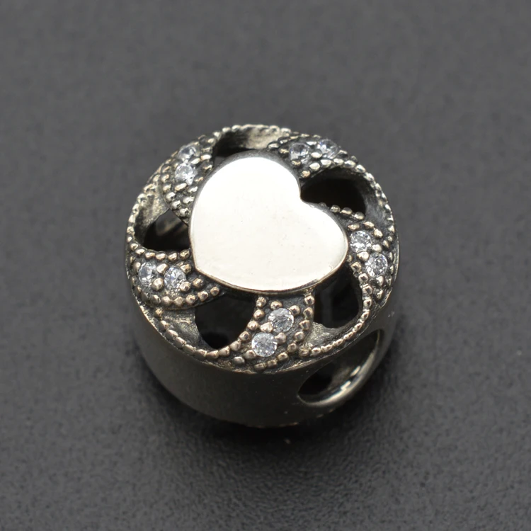 Customized New Design 925 Sterling Silver Celebration Of Love Spacer Charms CZ Ribbon Heart Beads Bracelets Jewelry Making
Customized New Design 925 Sterling Silver Celebration Of Love Spacer Charms CZ Ribbon Heart Beads Bracelets Jewelry Making