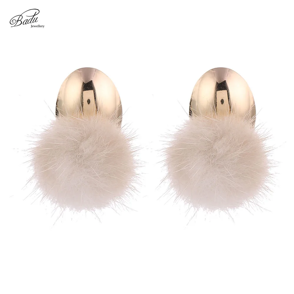 Badu Mink Fur Earring Women Lovely Stud Earring Korean Style 2018 New Fashion Jewelry Gold Earrings
Badu Mink Fur Earring Women Lovely Stud Earring Korean Style 2018 New Fashion Jewelry Gold Earrings