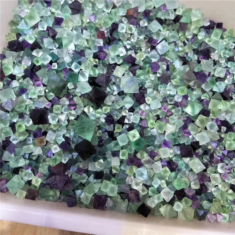 DHXSW TOP QUALITY FLUORITE OCTAHEDRON 200G FOR JEWELRY DIY HOME DECORATION NATURAL GEMSTONES
DHXSW TOP QUALITY FLUORITE OCTAHEDRON 200G FOR JEWELRY DIY HOME DECORATION NATURAL GEMSTONES