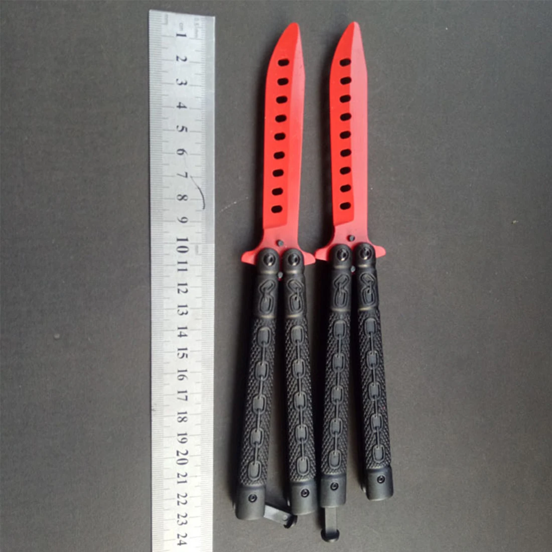 Butterfly Style Dull Blade Knife Tool Stainless Steel Outdoor Trainer Training Practice Go Practice Red Blade Chain Knife
Butterfly Style Dull Blade Knife Tool Stainless Steel Outdoor Trainer Training Practice Go Practice Red Blade Chain Knife