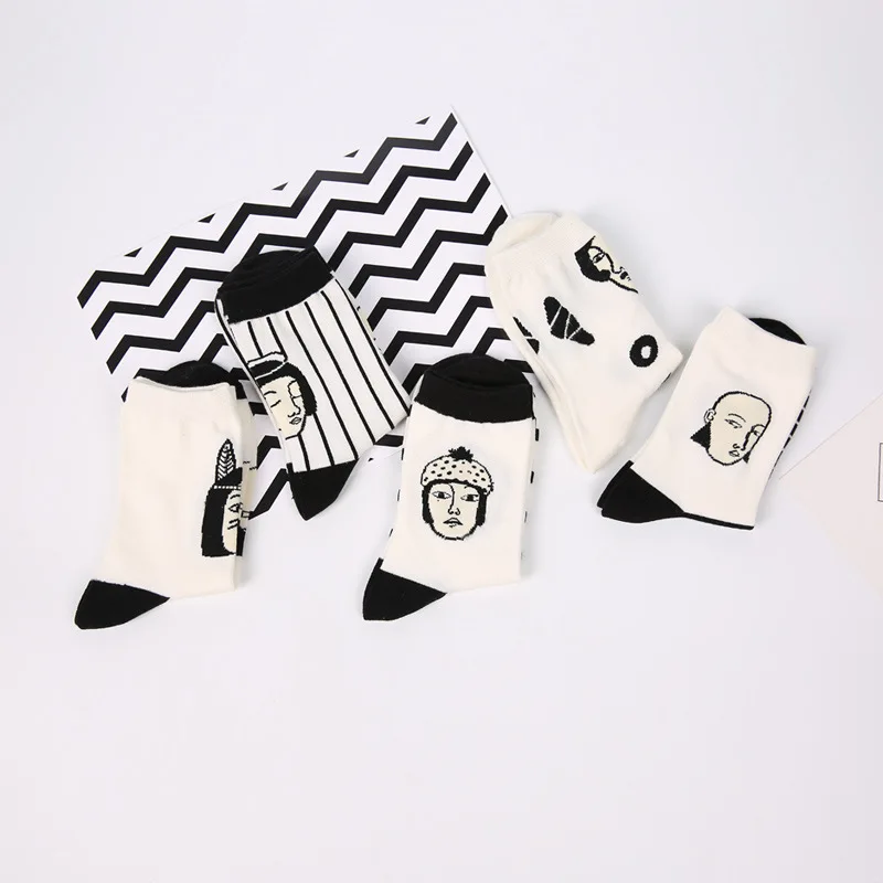 Japan Style Cool Sexy Women Funny Head Patterned Short Socks Cotton Funny Hipster Art Ankle Black and White Style Harajuku Sox
Japan Style Cool Sexy Women Funny Head Patterned Short Socks Cotton Funny Hipster Art Ankle Black and White Style Harajuku Sox