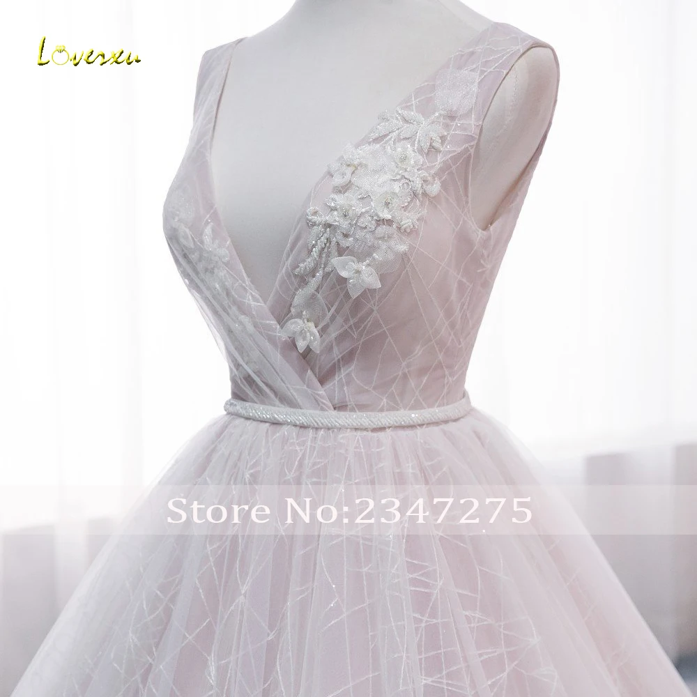 Loverxu Vestido De Noiva Lace Ball Gown Wedding Dress 2019 Sexy V Neck Backless Appliques Beaded Pleat Chapel Train Bridal Gown
Loverxu Vestido De Noiva Lace Ball Gown Wedding Dress 2019 Sexy V Neck Backless Appliques Beaded Pleat Chapel Train Bridal Gown