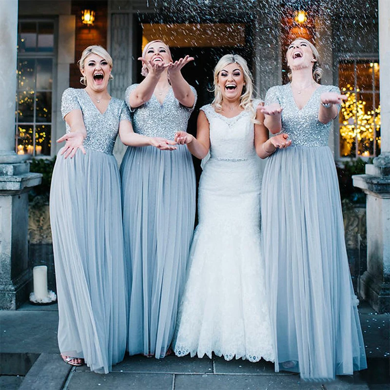 Sexy V Neck Dusty Blue Long Bridesmaid Dresses Plus Size 2019 Short Sleeve Sequins Top BlingBling Wedding Party Dress
Sexy V Neck Dusty Blue Long Bridesmaid Dresses Plus Size 2019 Short Sleeve Sequins Top BlingBling Wedding Party Dress