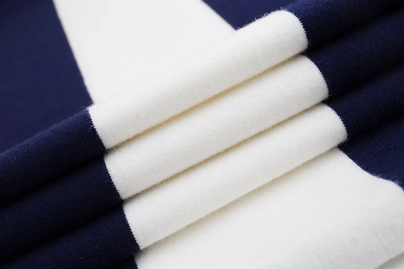 Hollirtiger 2019 Autumn Spring Mens POLO Shirt Male Turn-down Collar Cotton Polo Shirt Men Long Sleeve Stripes Embroidered Tees
Hollirtiger 2019 Autumn Spring Mens POLO Shirt Male Turn-down Collar Cotton Polo Shirt Men Long Sleeve Stripes Embroidered Tees