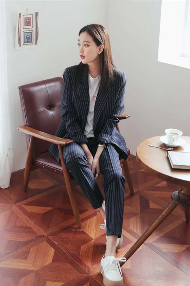 Women's suit female new fashion casual temperament professional business office ladies OL uniform two / piece suit
Women's suit female new fashion casual temperament professional business office ladies OL uniform two / piece suit
