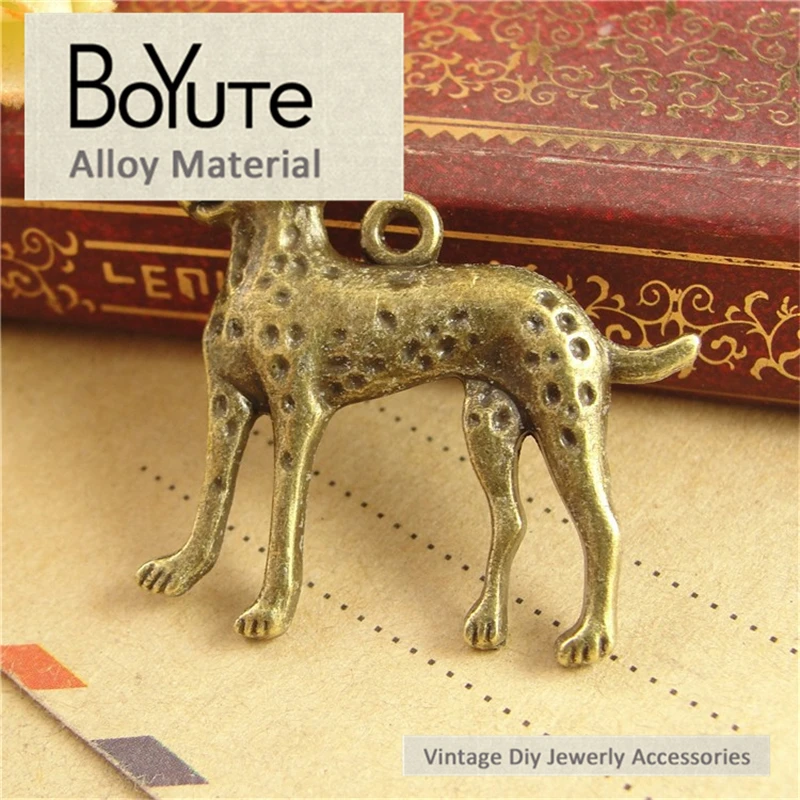 BoYuTe (40 Pieces/Lot) 30*30MM Antique Bronze Silver Plated Zinc Alloy Metal Dog Pendants for Jewelry Findings Diy Handmade
BoYuTe (40 Pieces/Lot) 30*30MM Antique Bronze Silver Plated Zinc Alloy Metal Dog Pendants for Jewelry Findings Diy Handmade