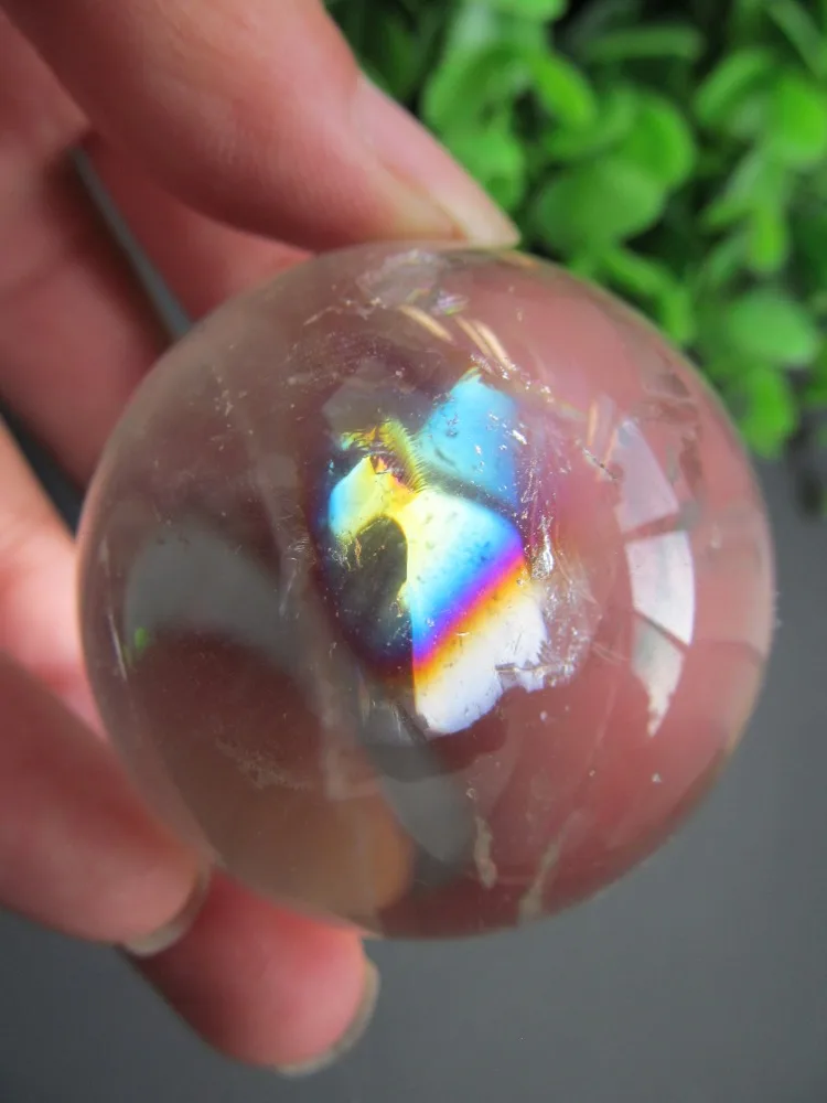Natural Stone Gemstone Withe Rainbow Quartz Sphere Crystal Ball Chakra Healing Reiki Stone Carving Crafts 149g
Natural Stone Gemstone Withe Rainbow Quartz Sphere Crystal Ball Chakra Healing Reiki Stone Carving Crafts 149g