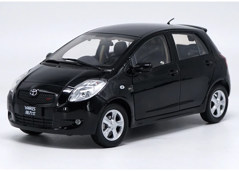 Оригинальная фабричная Игрушечная машина TOYO TA YARIS 1:18 из сплава игрушки для детей