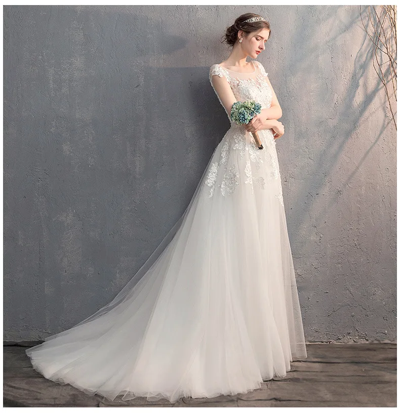 Women's O neck sleeveless wedding dress plus size A line ceremony bridal dress princess wedding gown US2-US26W custom made
Women's O neck sleeveless wedding dress plus size A line ceremony bridal dress princess wedding gown US2-US26W custom made