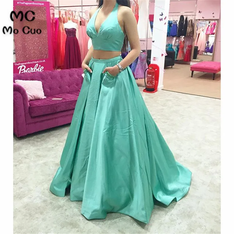 Two Pieces prom dresses New Halter Off shoulder Pleat Robe de soiree vestidos de fiesta Formal Evening Party Dress
Two Pieces prom dresses New Halter Off shoulder Pleat Robe de soiree vestidos de fiesta Formal Evening Party Dress